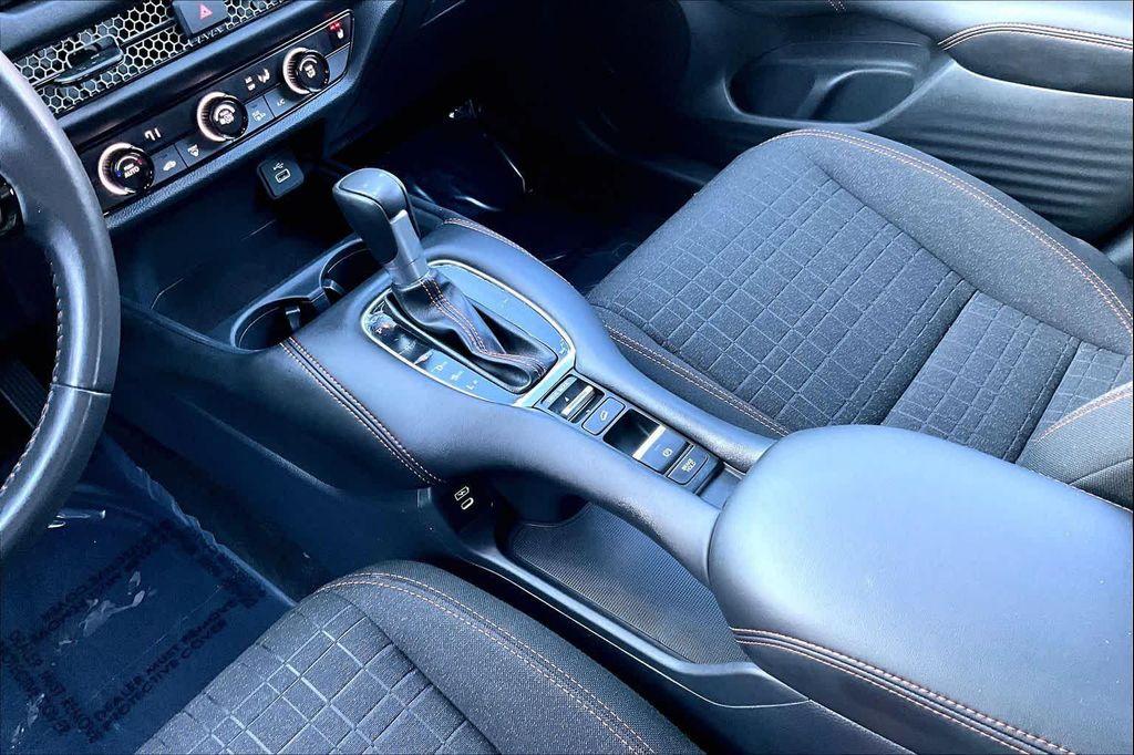 used 2025 Honda HR-V car, priced at $26,995