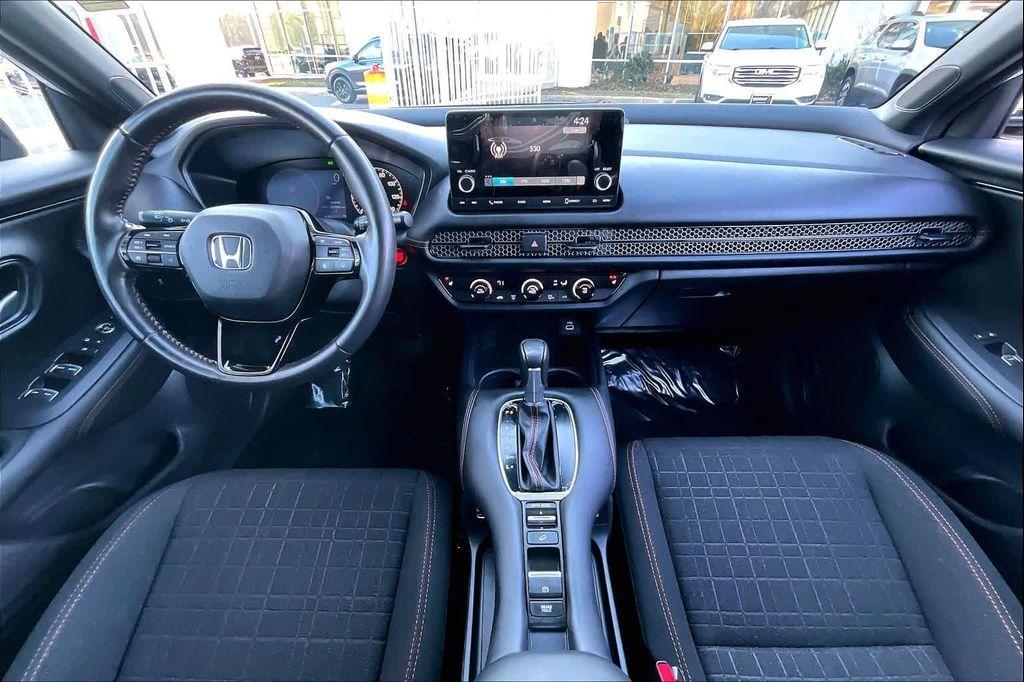 used 2025 Honda HR-V car, priced at $26,995