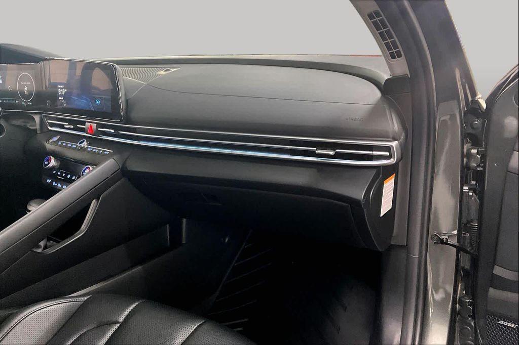 used 2024 Hyundai ELANTRA HEV car, priced at $24,873