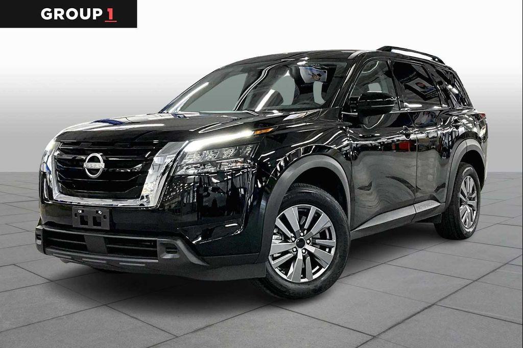 used 2025 Nissan Pathfinder car, priced at $29,500