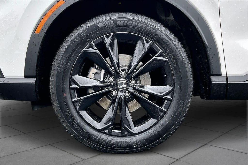 used 2026 Honda CR-V Hybrid car, priced at $38,220