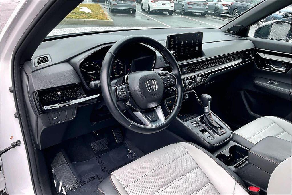 used 2026 Honda CR-V Hybrid car, priced at $38,220