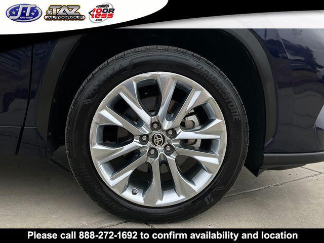 used 2020 Toyota Highlander car, priced at $31,297