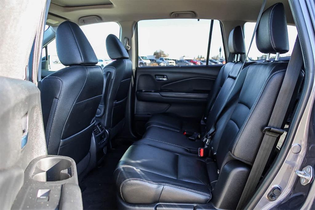 used 2020 Honda Pilot car, priced at $22,220