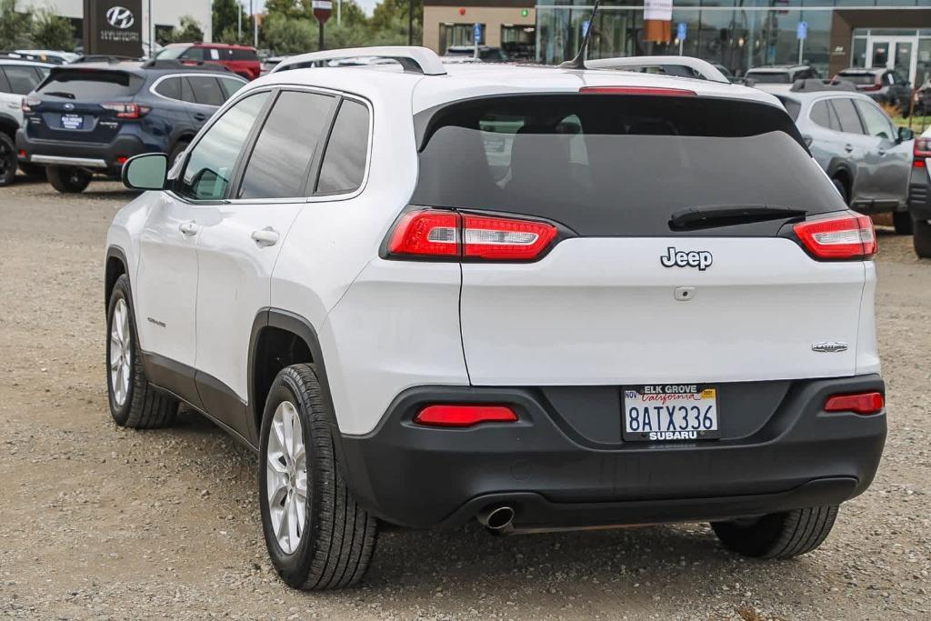 used 2018 Jeep Cherokee car, priced at $9,525