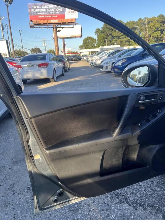 used 2013 Mazda Mazda3 car, priced at $4,500