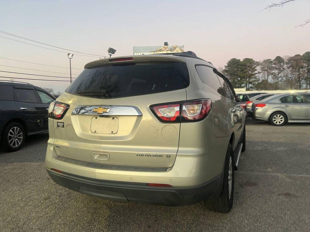 used 2014 Chevrolet Traverse car, priced at $5,995