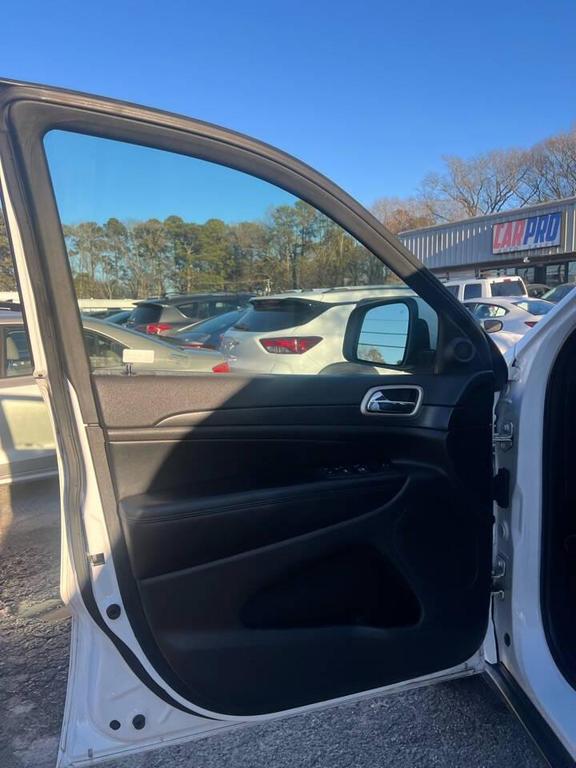 used 2017 Jeep Grand Cherokee car, priced at $8,500