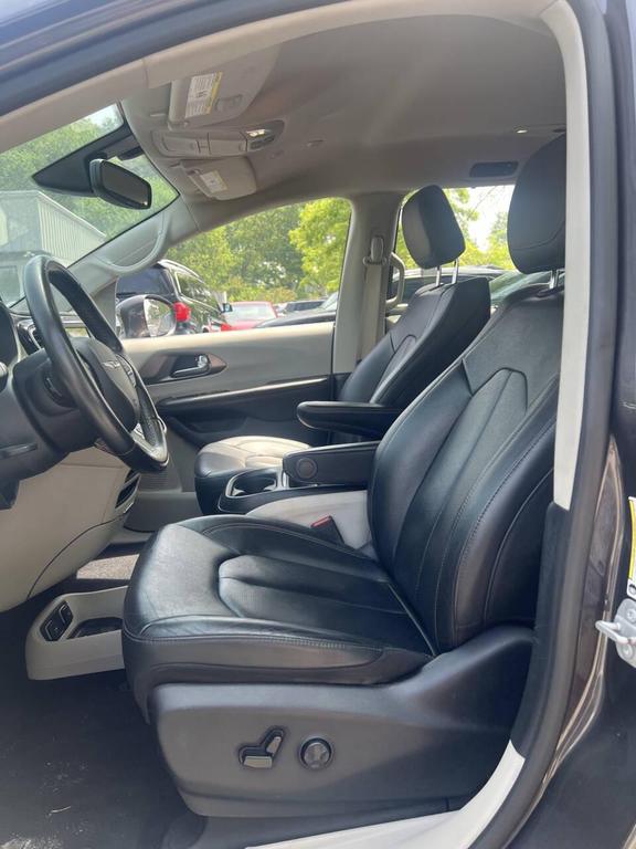 used 2020 Chrysler Pacifica car, priced at $13,995