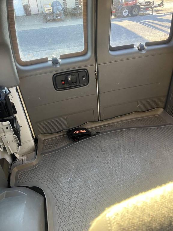 used 2009 GMC Savana 1500 car, priced at $4,995