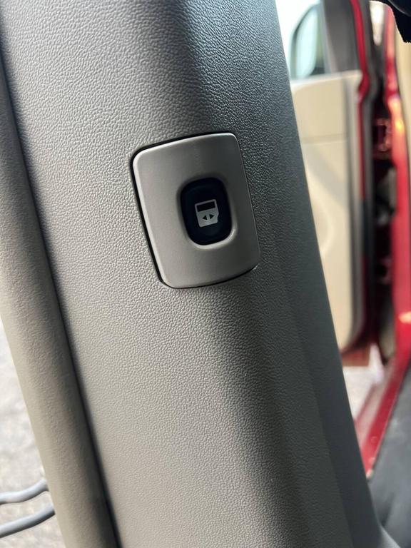 used 2015 Chrysler Town & Country car, priced at $4,995