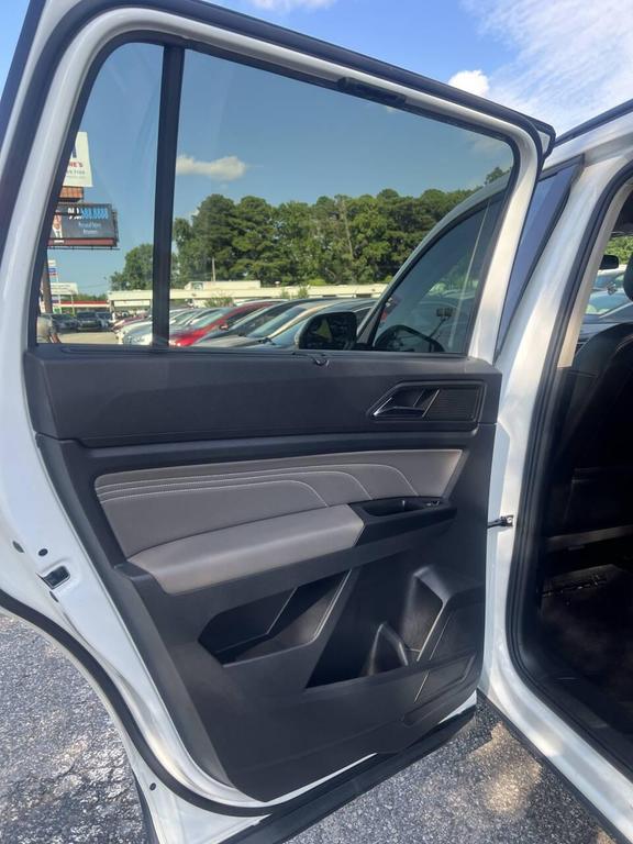 used 2021 Volkswagen Atlas car, priced at $13,995