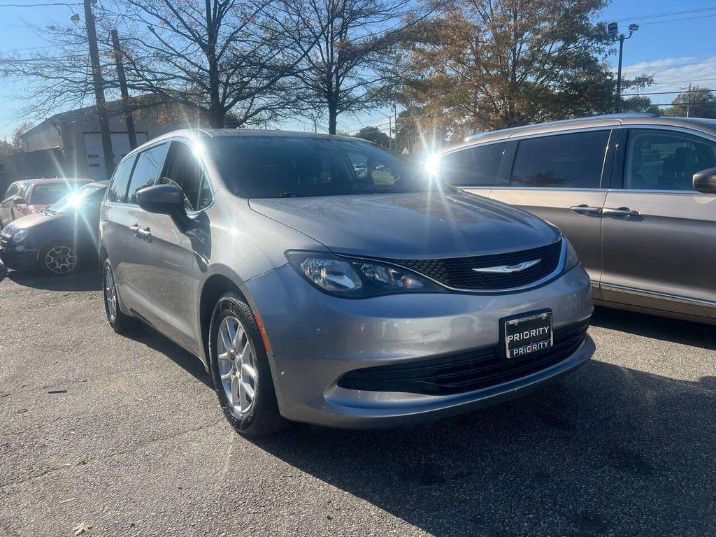used 2017 Chrysler Pacifica car, priced at $6,900