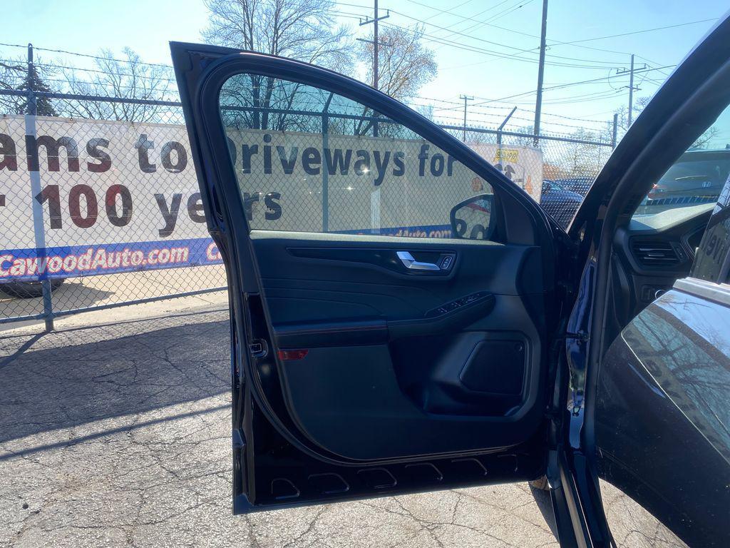 used 2024 Ford Escape car, priced at $25,799