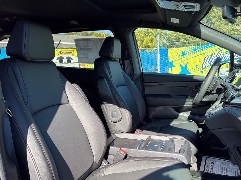 new 2026 Honda Odyssey car, priced at $46,209