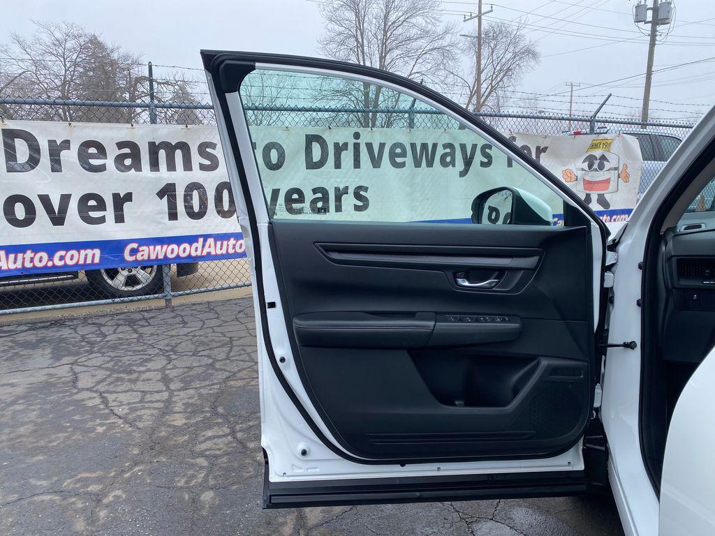 used 2025 Honda CR-V car, priced at $31,519