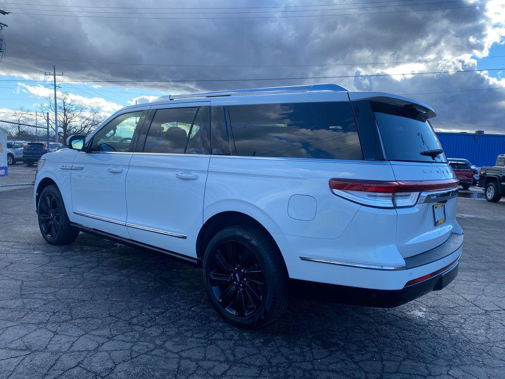 used 2024 Lincoln Navigator car, priced at $73,573