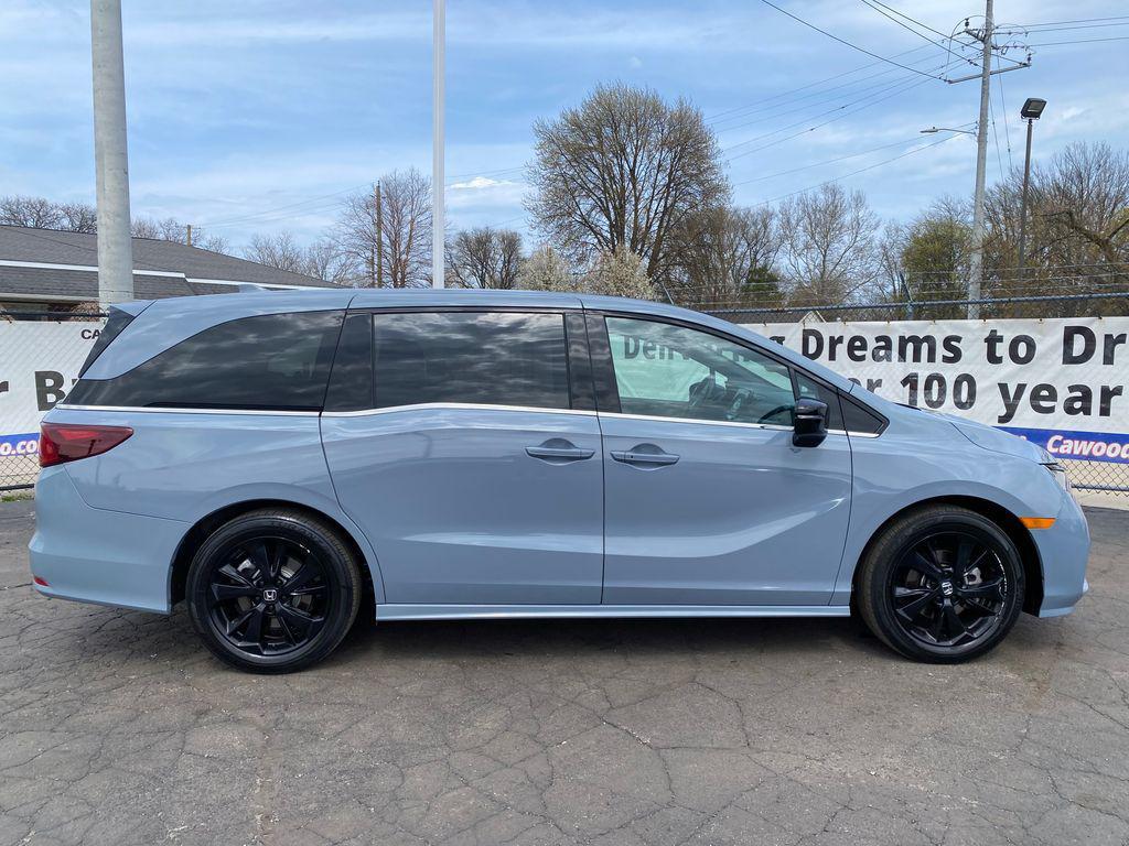 used 2024 Honda Odyssey car, priced at $36,647