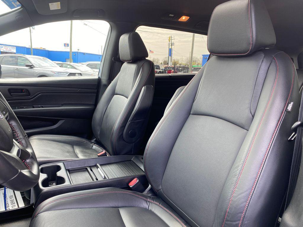 used 2024 Honda Odyssey car, priced at $36,647