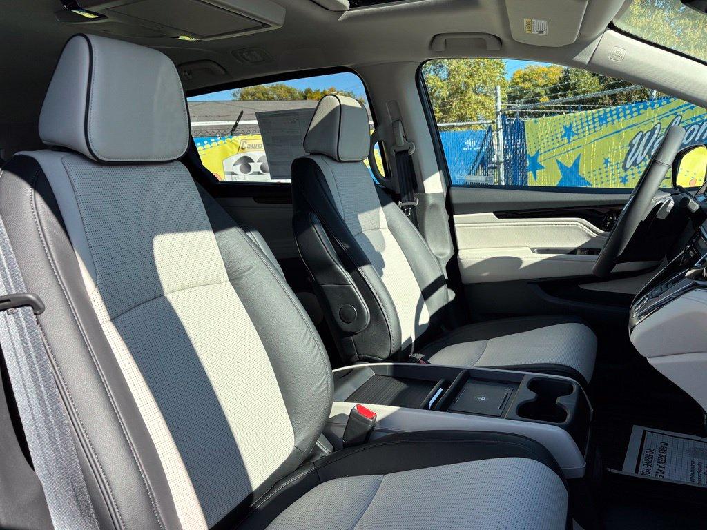 new 2027 Honda Odyssey car, priced at $53,690