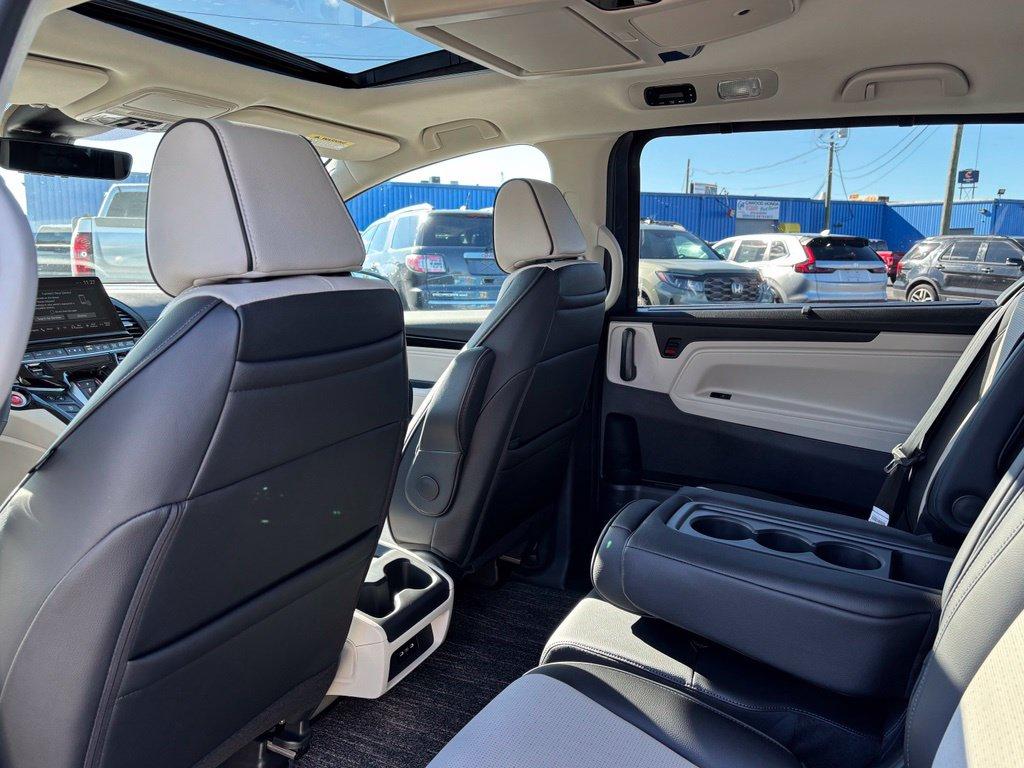 new 2027 Honda Odyssey car, priced at $53,690