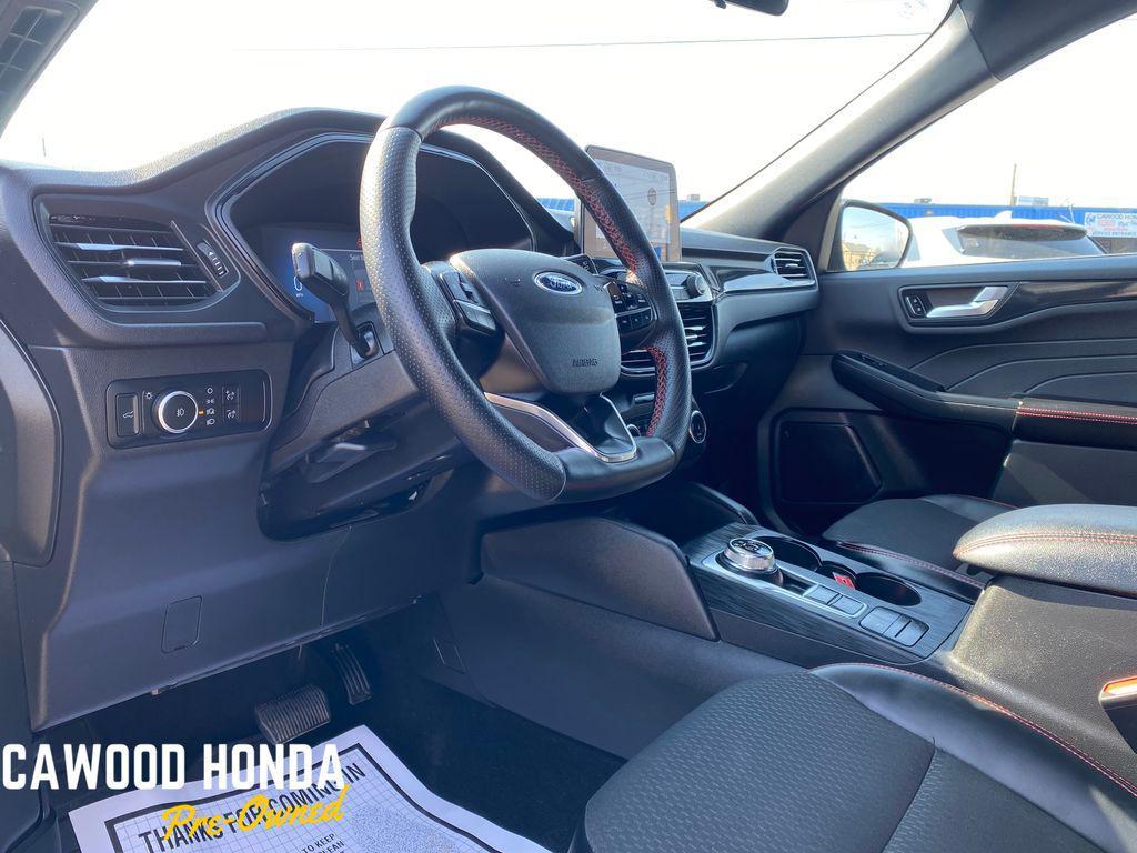 used 2025 Ford Escape car, priced at $24,801