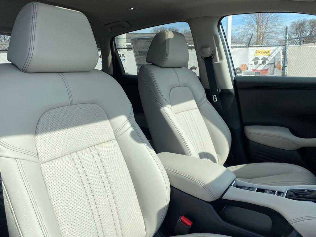 new 2026 Honda HR-V car, priced at $32,359