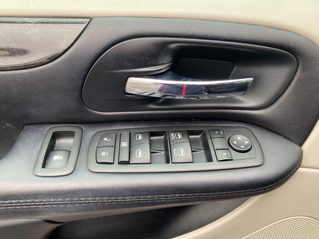 used 2014 Dodge Grand Caravan car, priced at $5,995