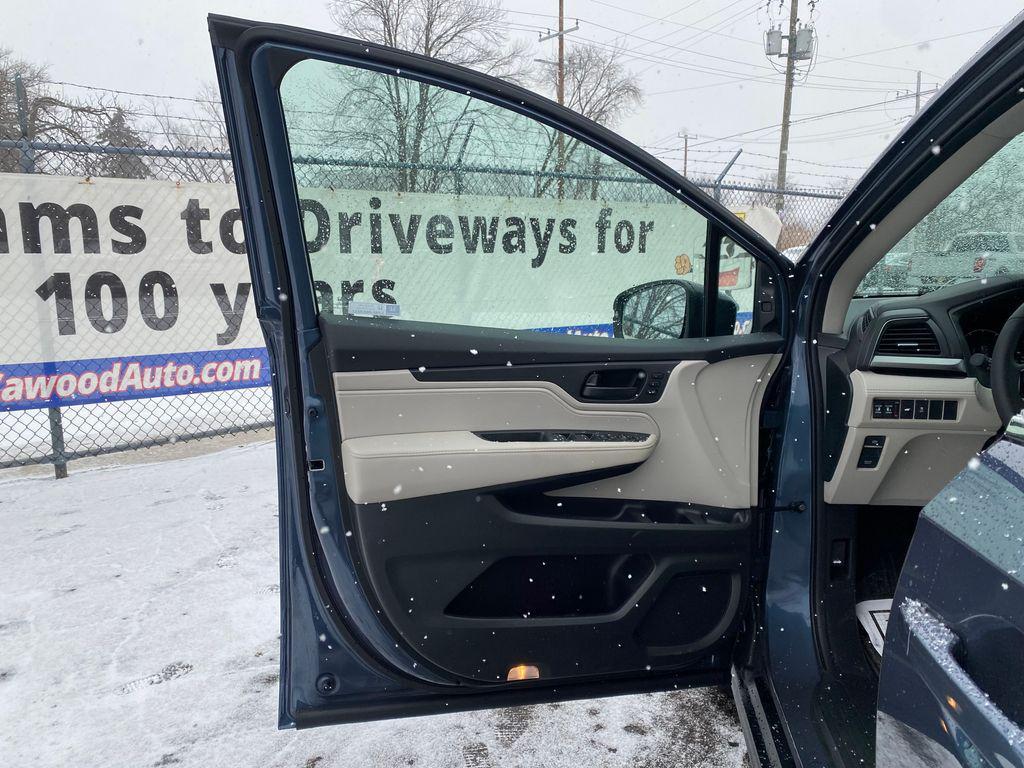 new 2026 Honda Odyssey car, priced at $42,990