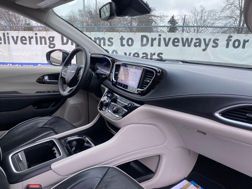 used 2023 Chrysler Pacifica Hybrid car, priced at $25,443