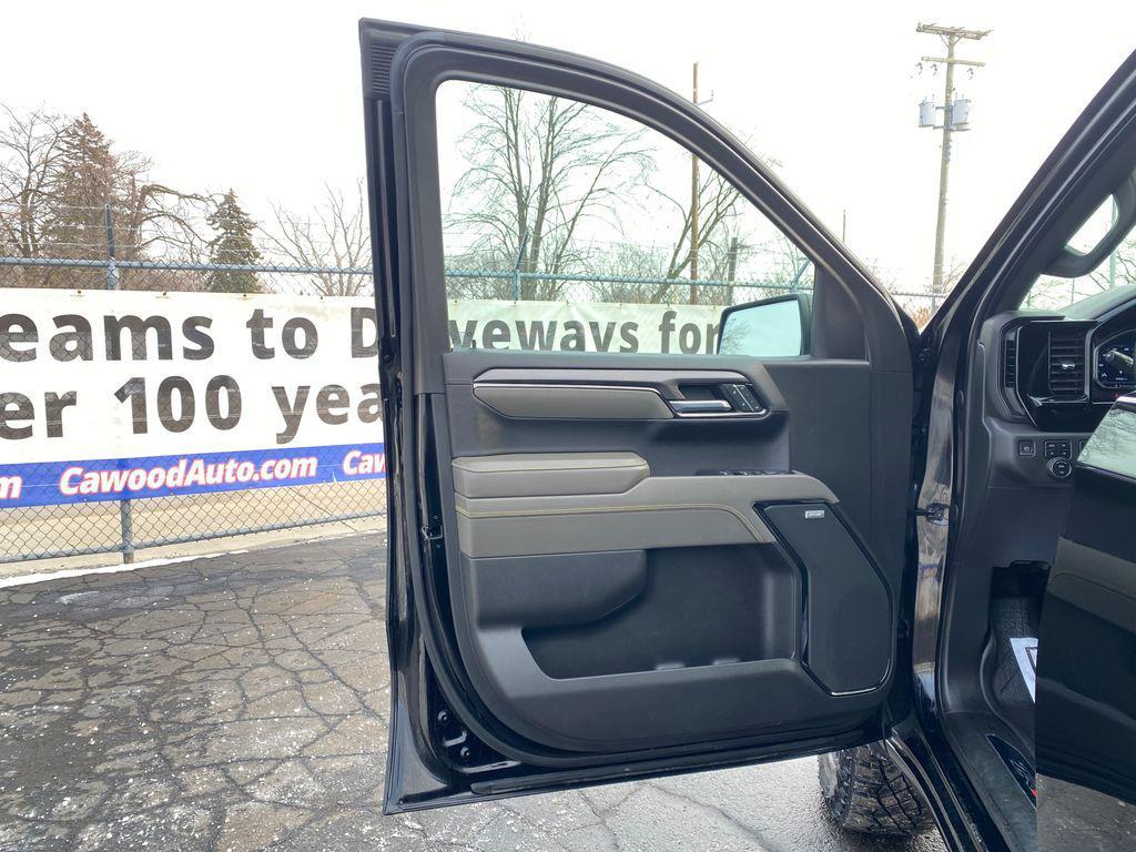 used 2022 Chevrolet Silverado 1500 car, priced at $45,940