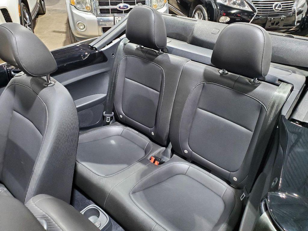 2019 Deep Black Pearl/Black Roof Volkswagen Beetle