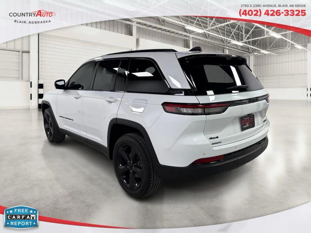 used 2023 Jeep Grand Cherokee car, priced at $33,999