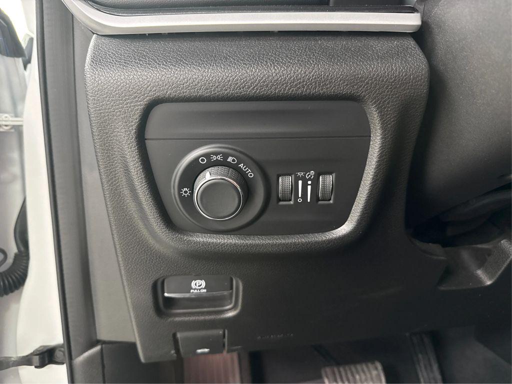 used 2023 Jeep Grand Cherokee L car, priced at $33,999