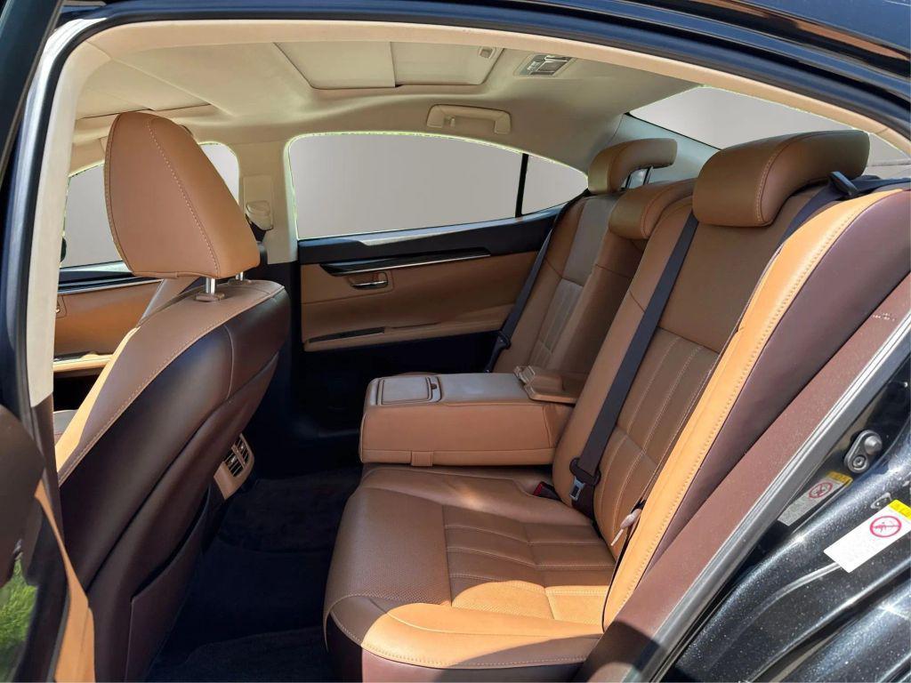 used 2018 Lexus ES 350 car, priced at $24,444