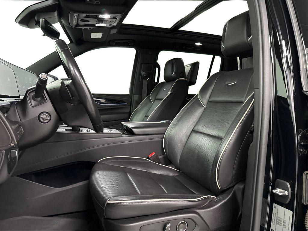 used 2021 Cadillac Escalade ESV car, priced at $57,777