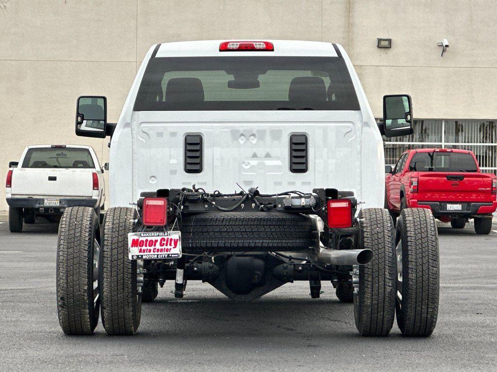 new 2025 GMC Sierra 3500 car, priced at $52,412