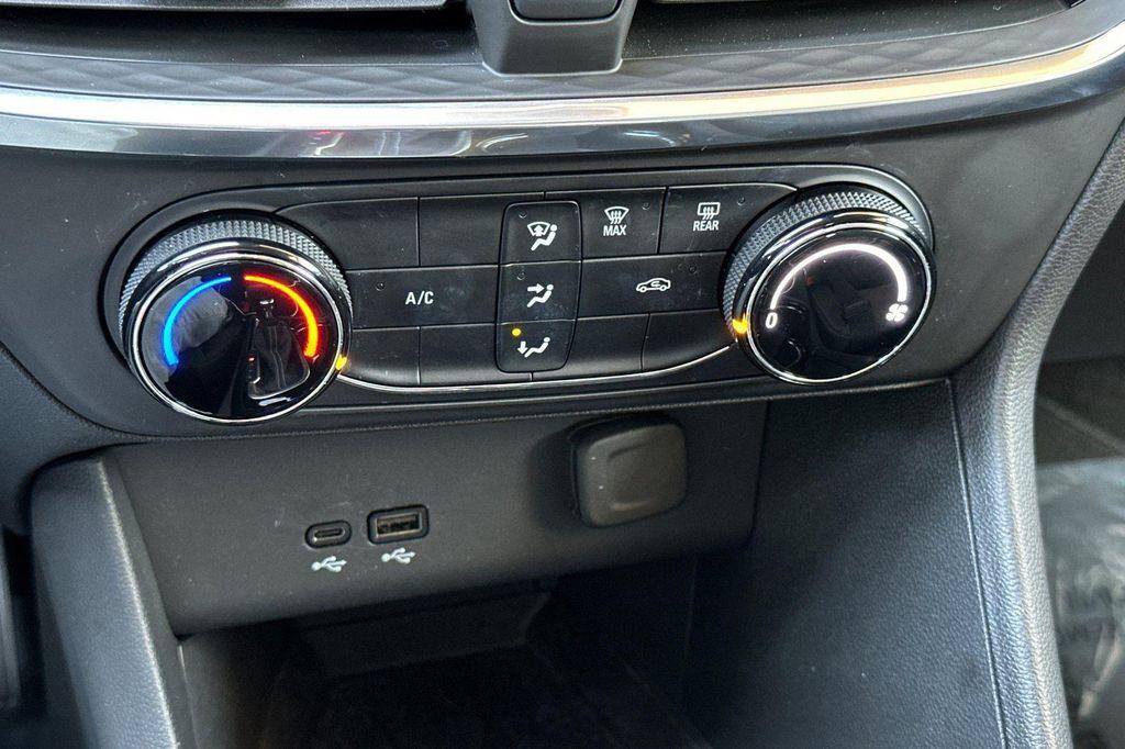 used 2024 Buick Encore GX car, priced at $21,180