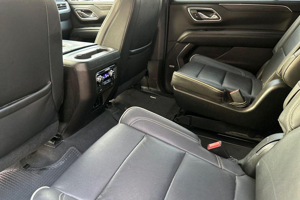 used 2021 GMC Yukon XL car, priced at $41,728