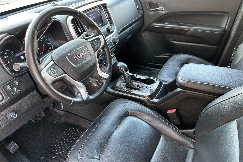used 2022 GMC Canyon car, priced at $30,640