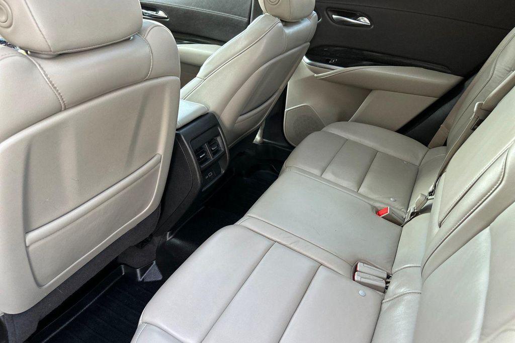 used 2020 Cadillac XT4 car, priced at $22,664