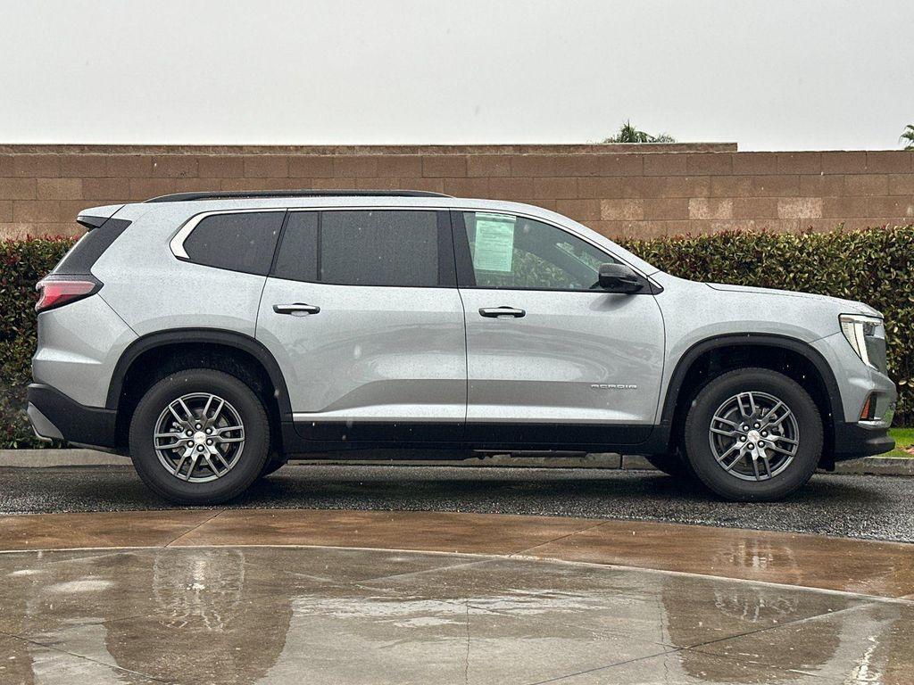new 2025 GMC Acadia car, priced at $42,441