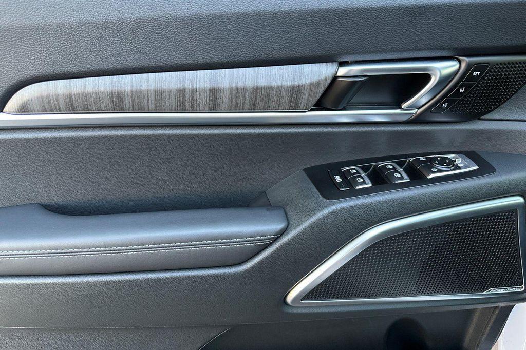 used 2025 Kia Telluride car, priced at $43,190