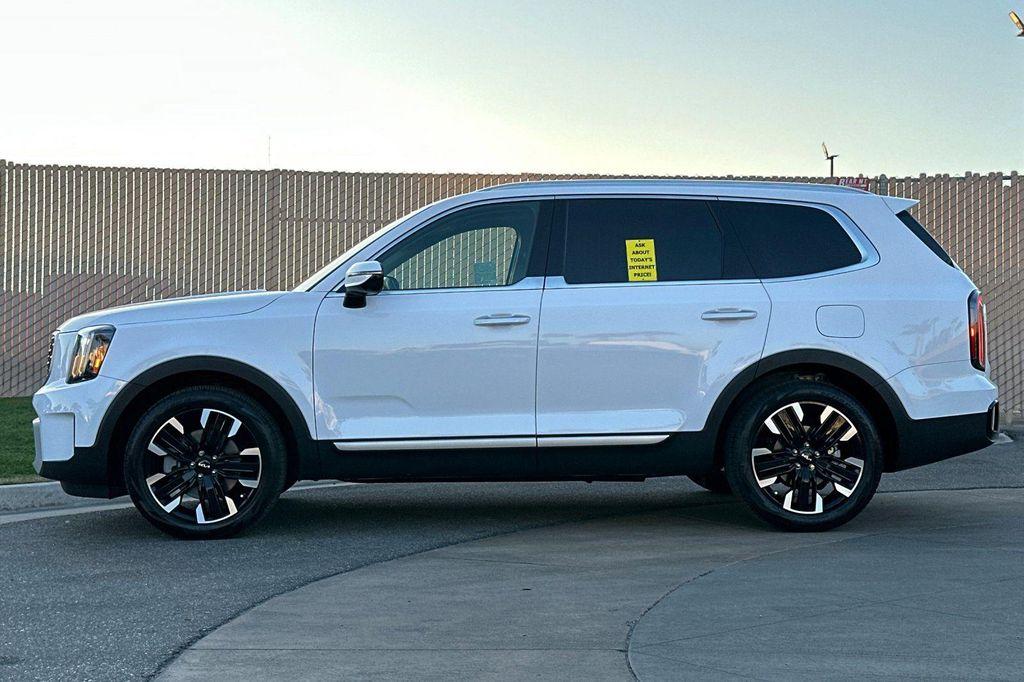 used 2025 Kia Telluride car, priced at $43,190