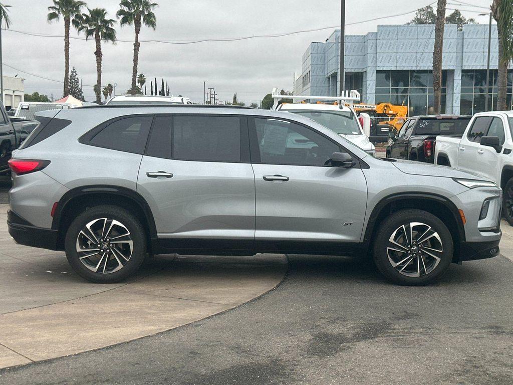 new 2025 Buick Enclave car, priced at $45,724