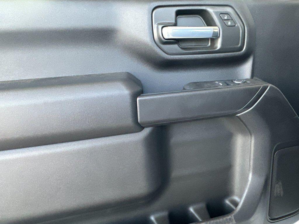 new 2025 GMC Sierra 2500 car, priced at $50,581