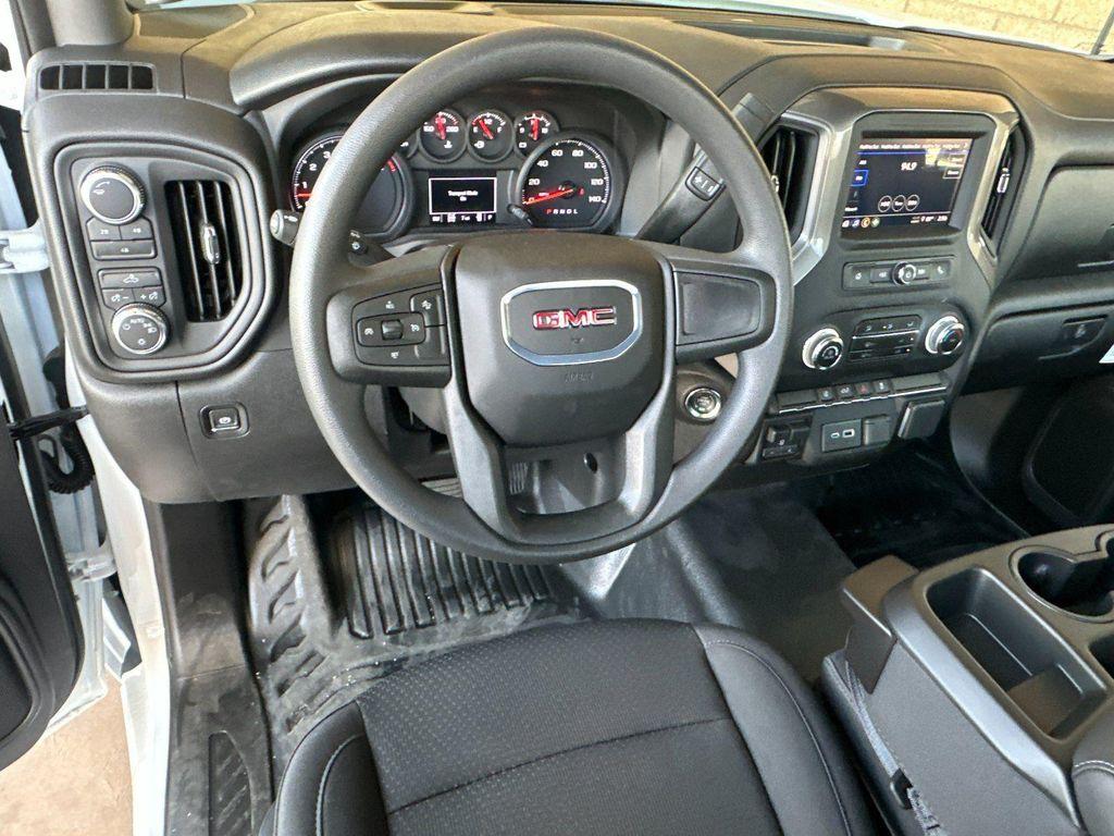 new 2025 GMC Sierra 2500 car, priced at $50,581