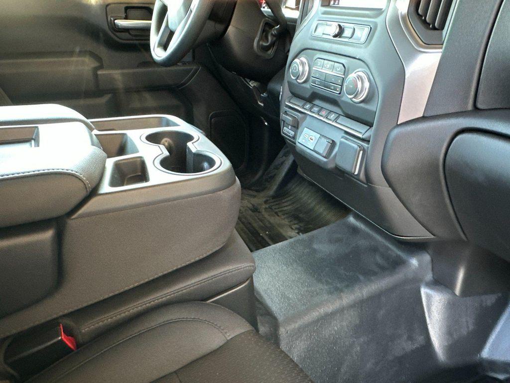 new 2025 GMC Sierra 2500 car, priced at $50,581