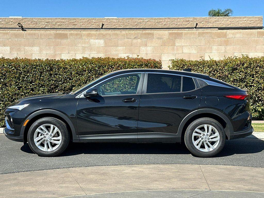 new 2025 Buick Envista car, priced at $25,873