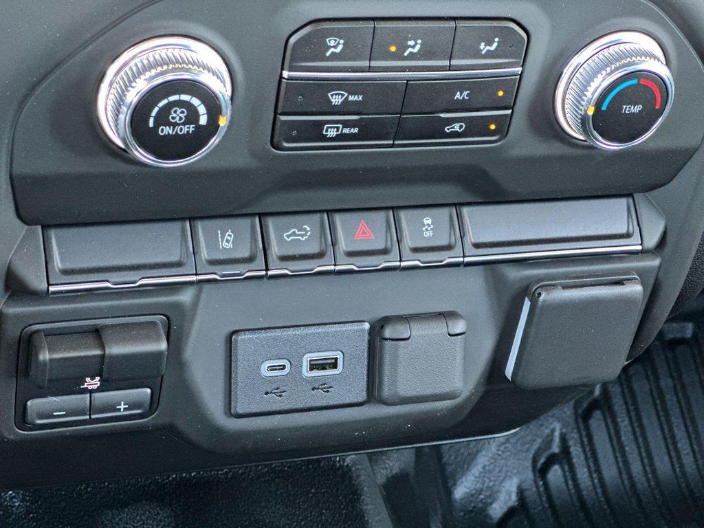 new 2025 GMC Sierra 2500 car, priced at $50,746